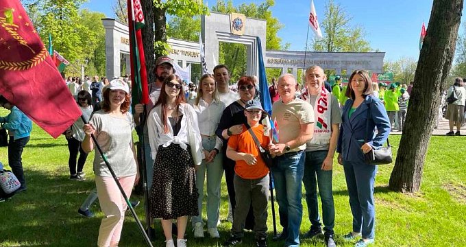 С праздником Весны и Труда - С 1 Мая! 