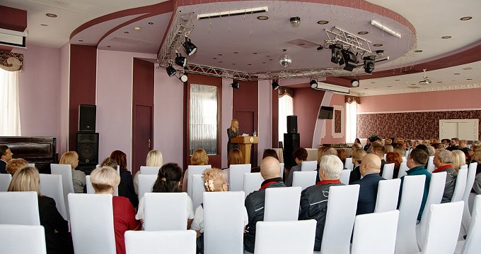 В отеле «Минск» состоялось торжественное мероприятие, посвященное дню работников ЖКХ