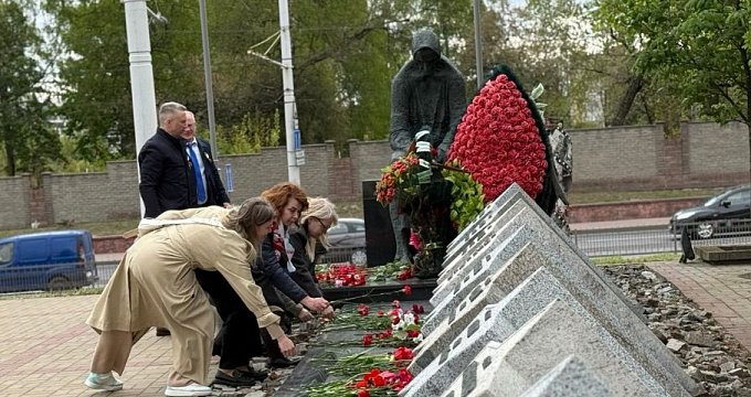 Отель «Минск» чтит память героев Великой Отечественной войны